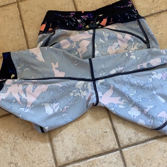 POP Fit Stella Floral Bike short - Picture 8 of 13